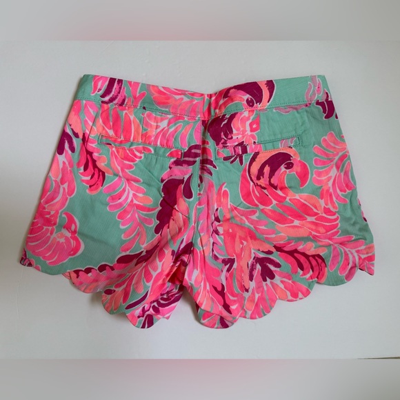 Lilly Pulitzer Buttercup Shorts Love Birds - Picture 2 of 3